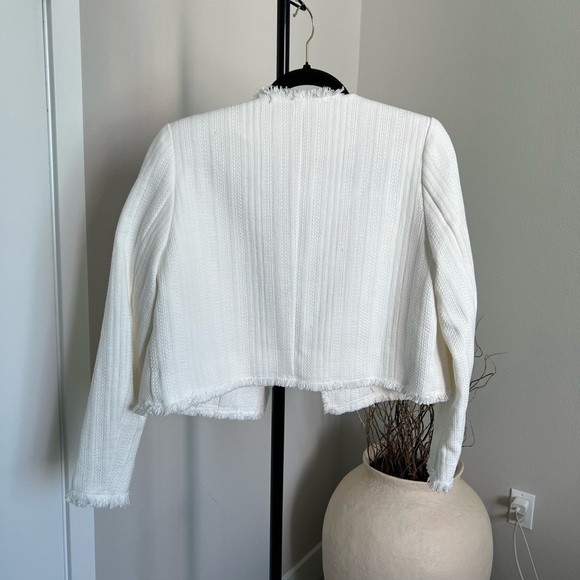 NWT URBAN REVIVO Off White Two Piece Fringe Blazer And Skirt Set - Picture 3 of 7